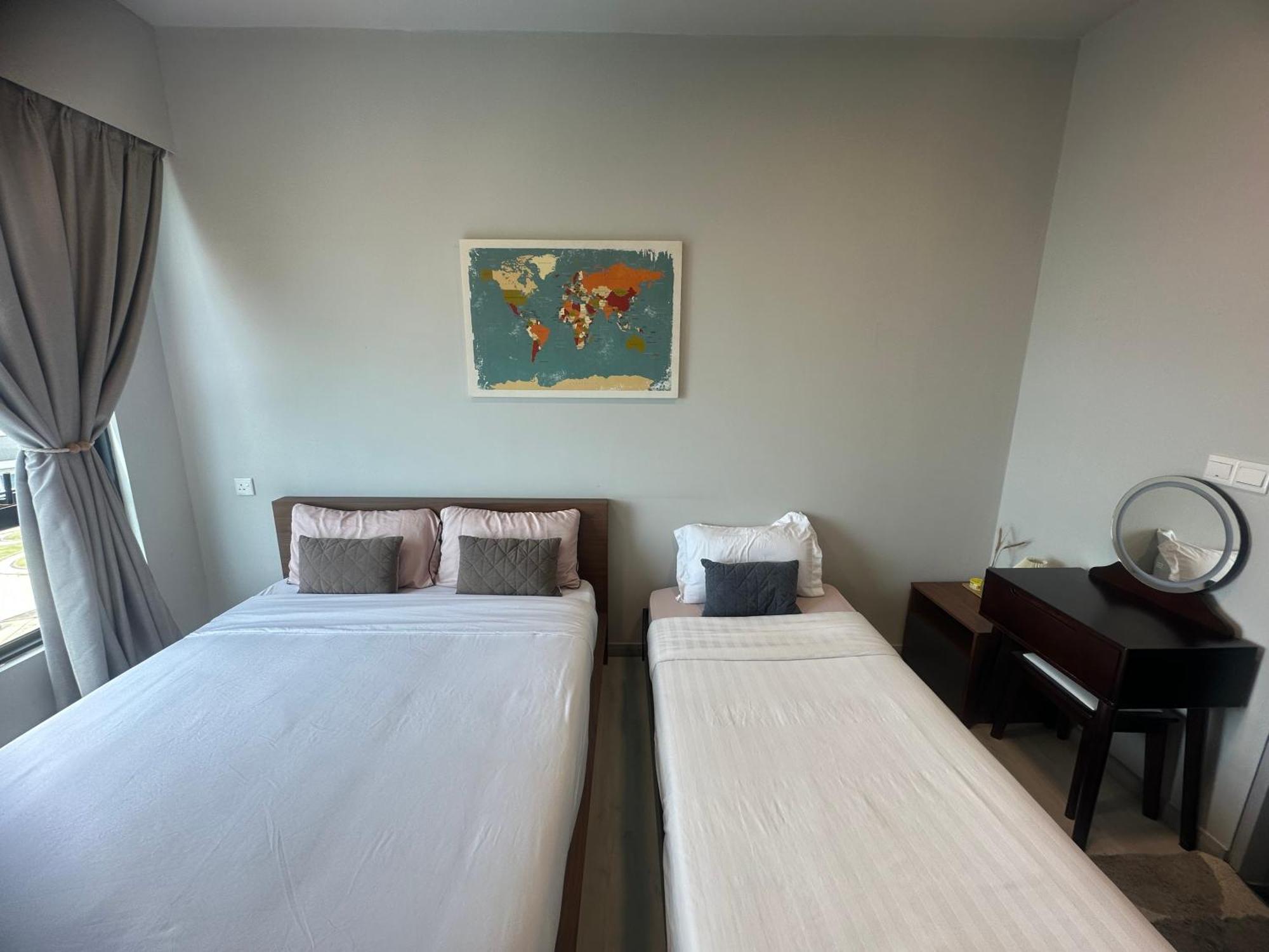Jesselton Quay - Suite 1 By Staycation Suites Kk Kota Kinabalu Exterior photo